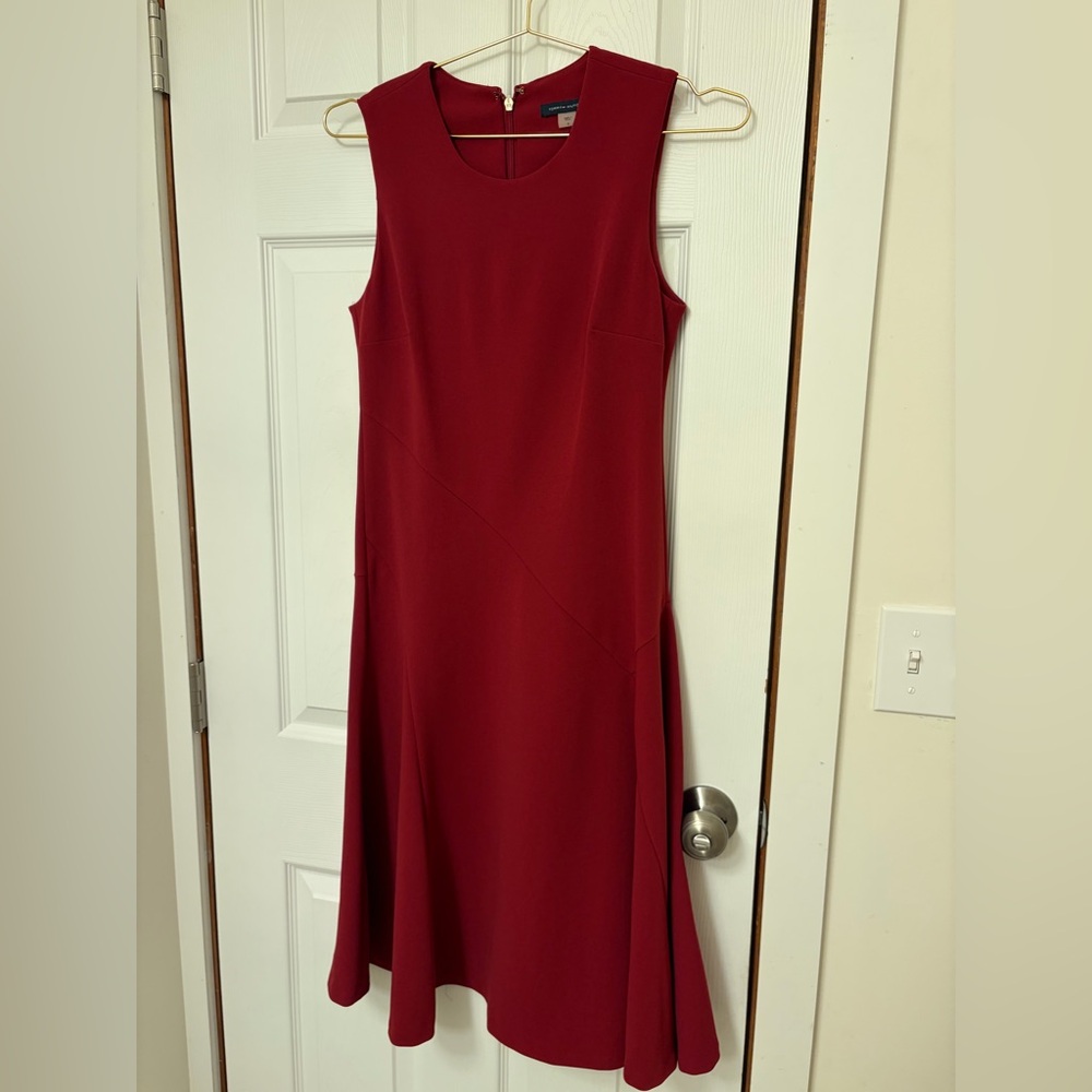 Tommy Hilfiger Sleeveless Burgundy Midi Dress